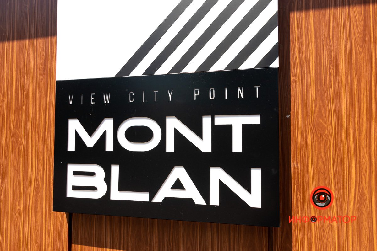 В комплексе будет 3-уровневый подземный паркинг на 454 паркоместа. Придерживается популярная концепция “двор без машин”. В комплексе будет 3-уровневый подземный паркинг на 454 паркоместа. Придерживается популярная концепция “двор без машин”.