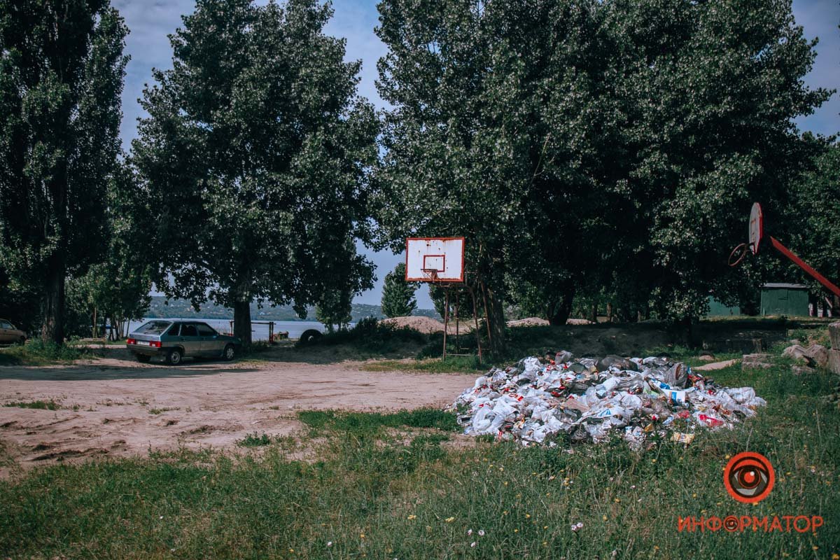 Возле пляжа Возле пляжа