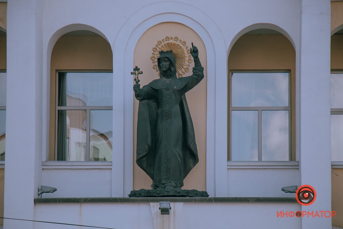 Почему не Либкнехта и кто такой Грушевский: где в Днепре находится «площадь Массовых действ» 2