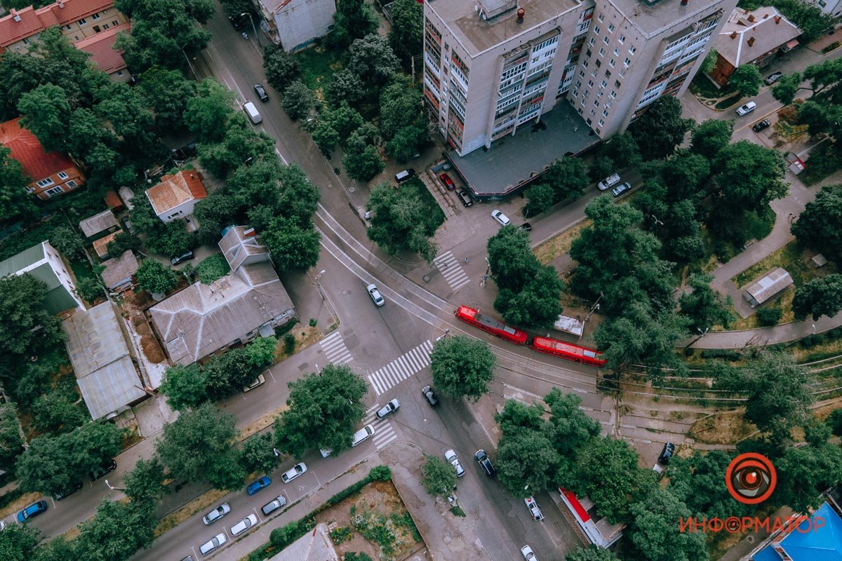 Почему не Либкнехта и кто такой Грушевский: где в Днепре находится «площадь Массовых действ» 38