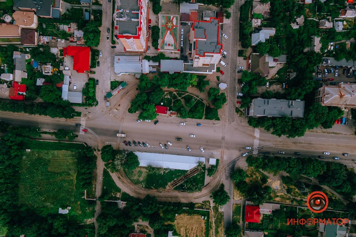 Почему не Либкнехта и кто такой Грушевский: где в Днепре находится «площадь Массовых действ» 50