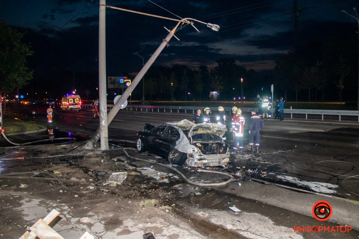Патрульные полностью перекрыли Набережную Победы в сторону кольца Патрульные полностью перекрыли Набережную Победы в сторону кольца