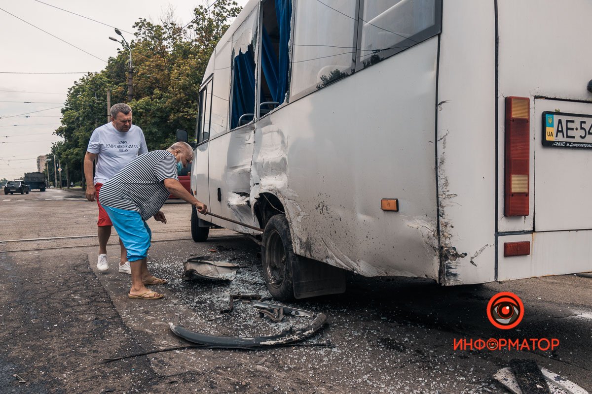 Iveco ударил Mitsubishi Iveco ударил Mitsubishi