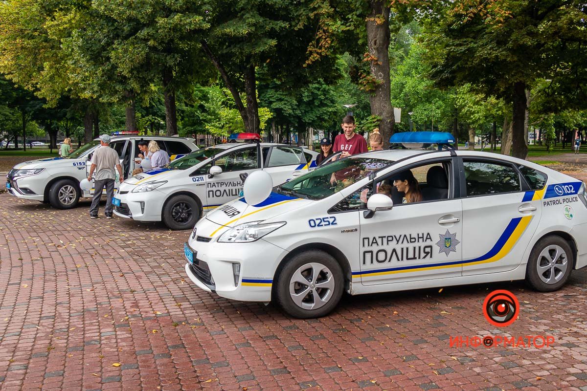 Были полицейские автомобили разных образцов