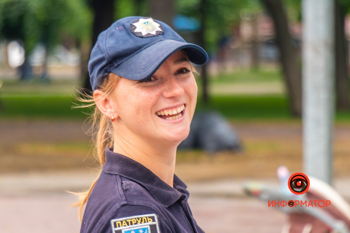 От улыбки станет всем светлей