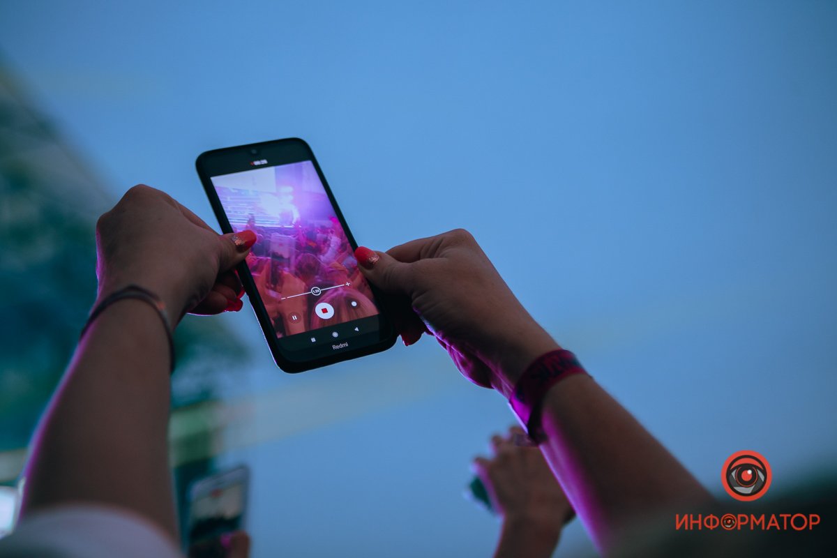 Ищите с концерта много сторис и фото