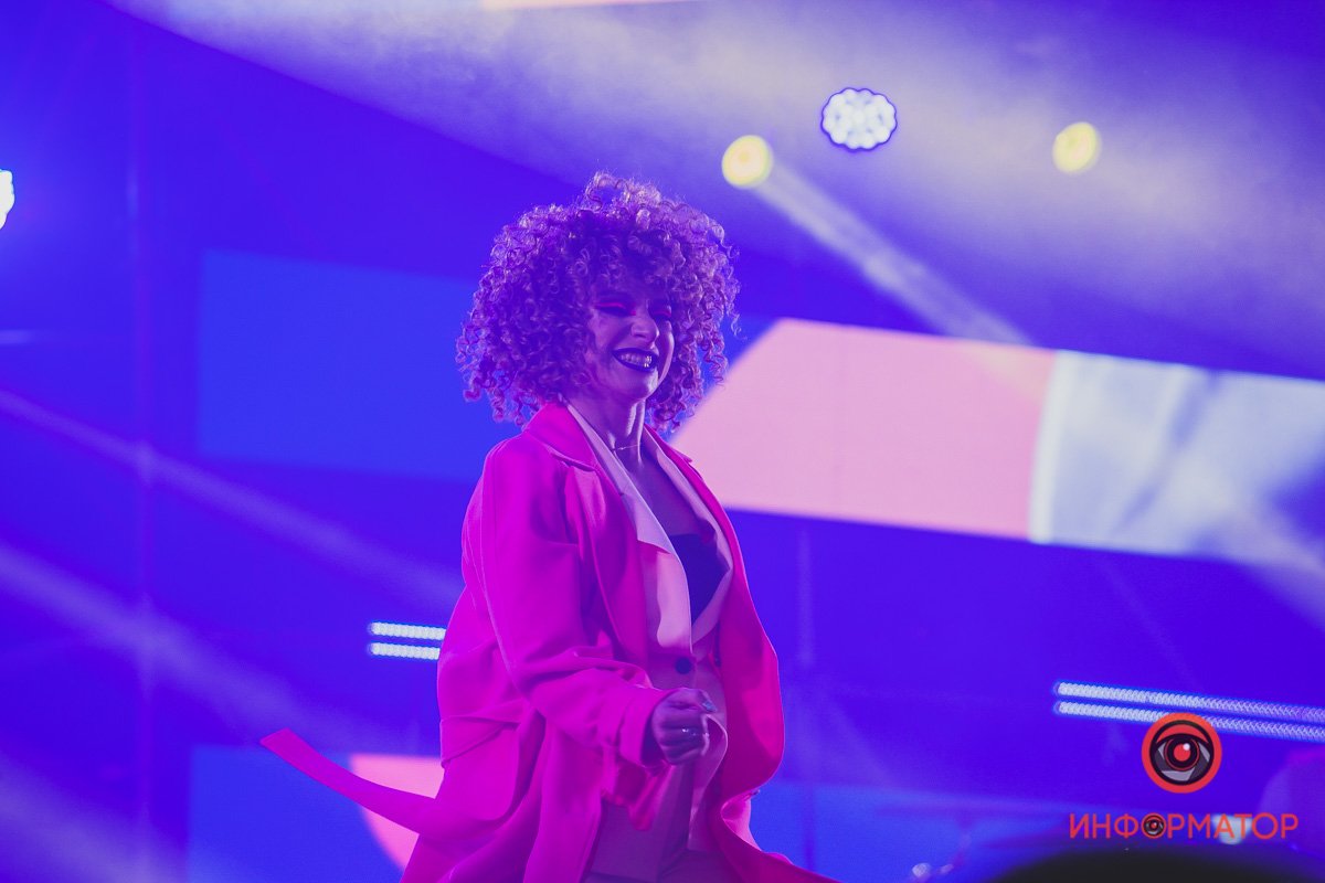 Балет зажигал толпу не хуже исполнителя