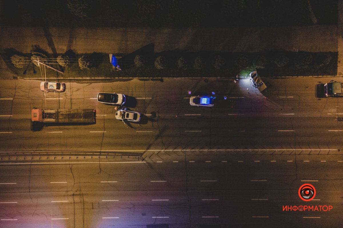 Заняты три крайние полосы