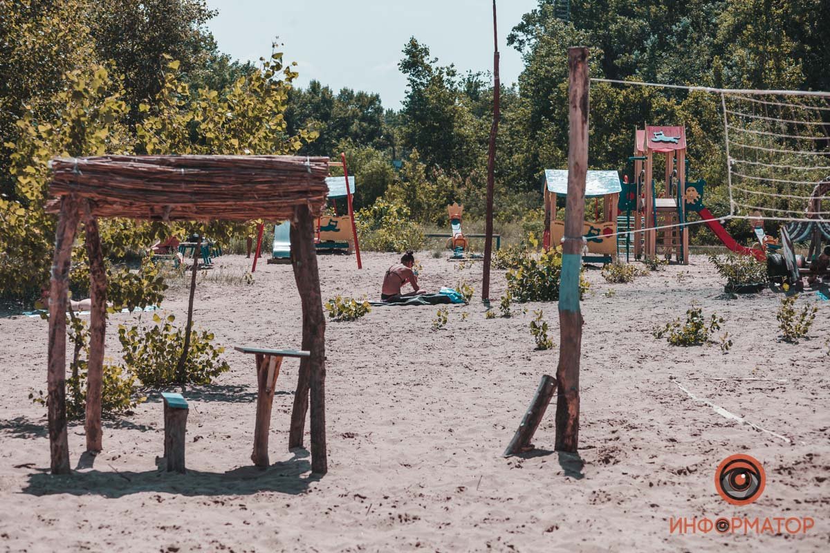 Столик пустует