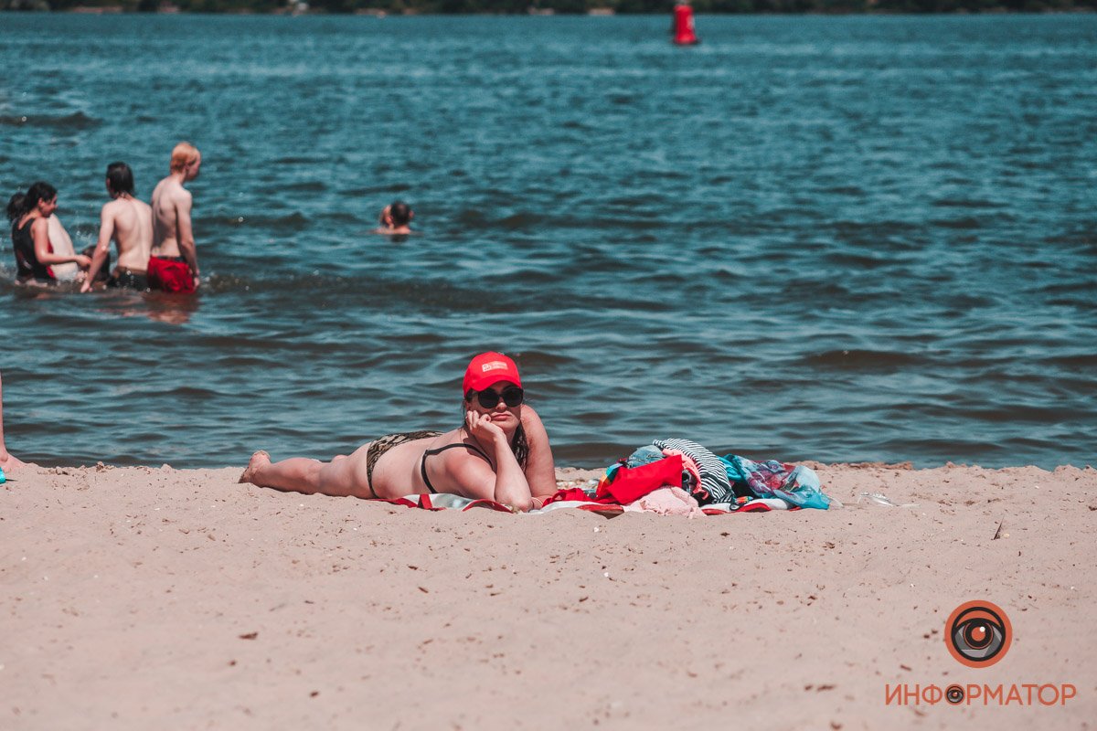 Задумалась