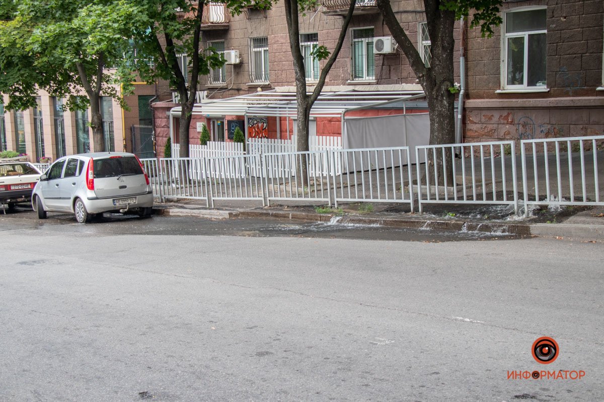 Возле дома №4 по улице Гоголя Возле дома №4 по улице Гоголя