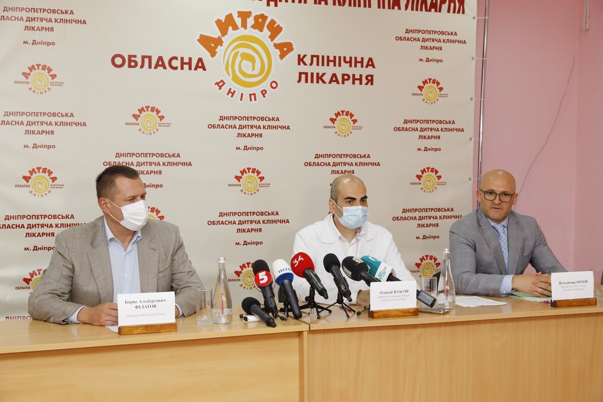 Лучшие врачи из США будут бесплатно лечить детей в Днепре 10