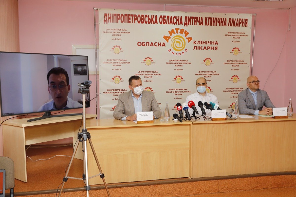 Лучшие врачи из США будут бесплатно лечить детей в Днепре 14