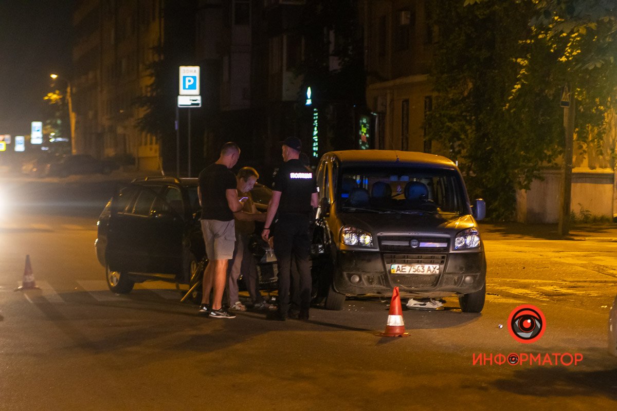 В Днепре на Половицкой столкнулись Skoda и Fiat