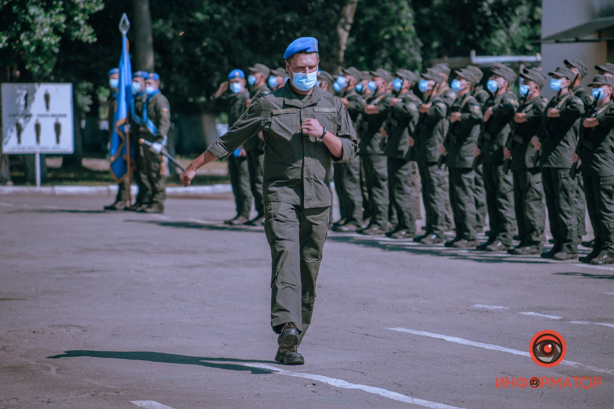 Особенно ярко выделился торжественный марш и вынос флага в конце мероприятия