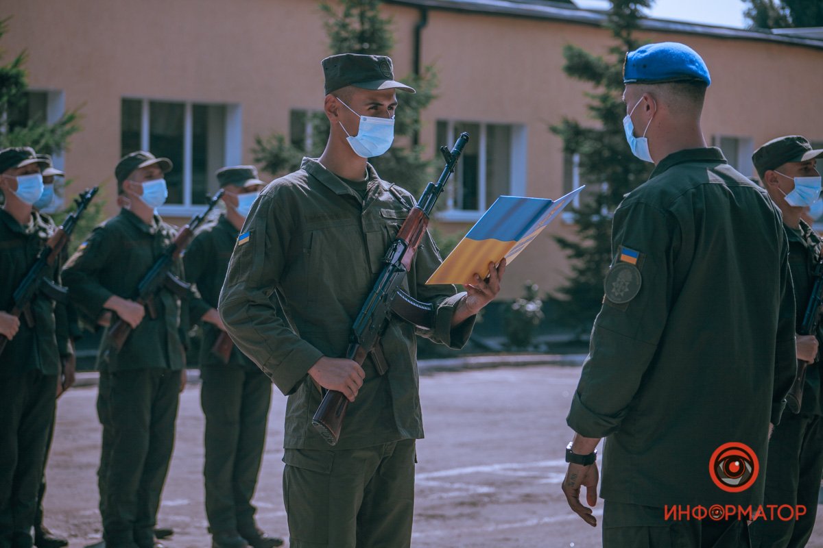 Сообщает Информатор с места события