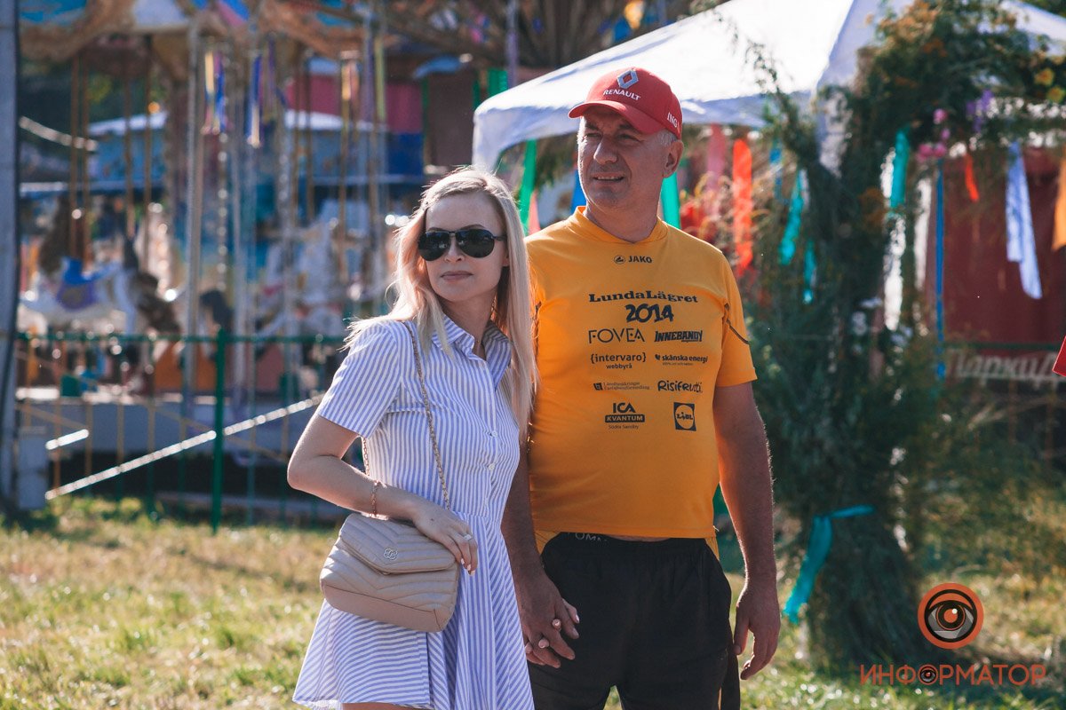 В твоей руке моя рука ... В твоей руке моя рука ...