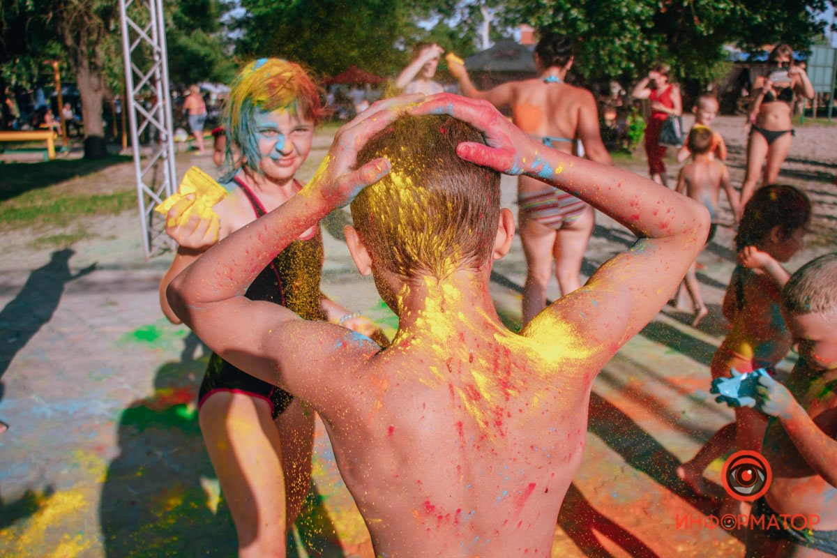 Душ из холи Душ из холи