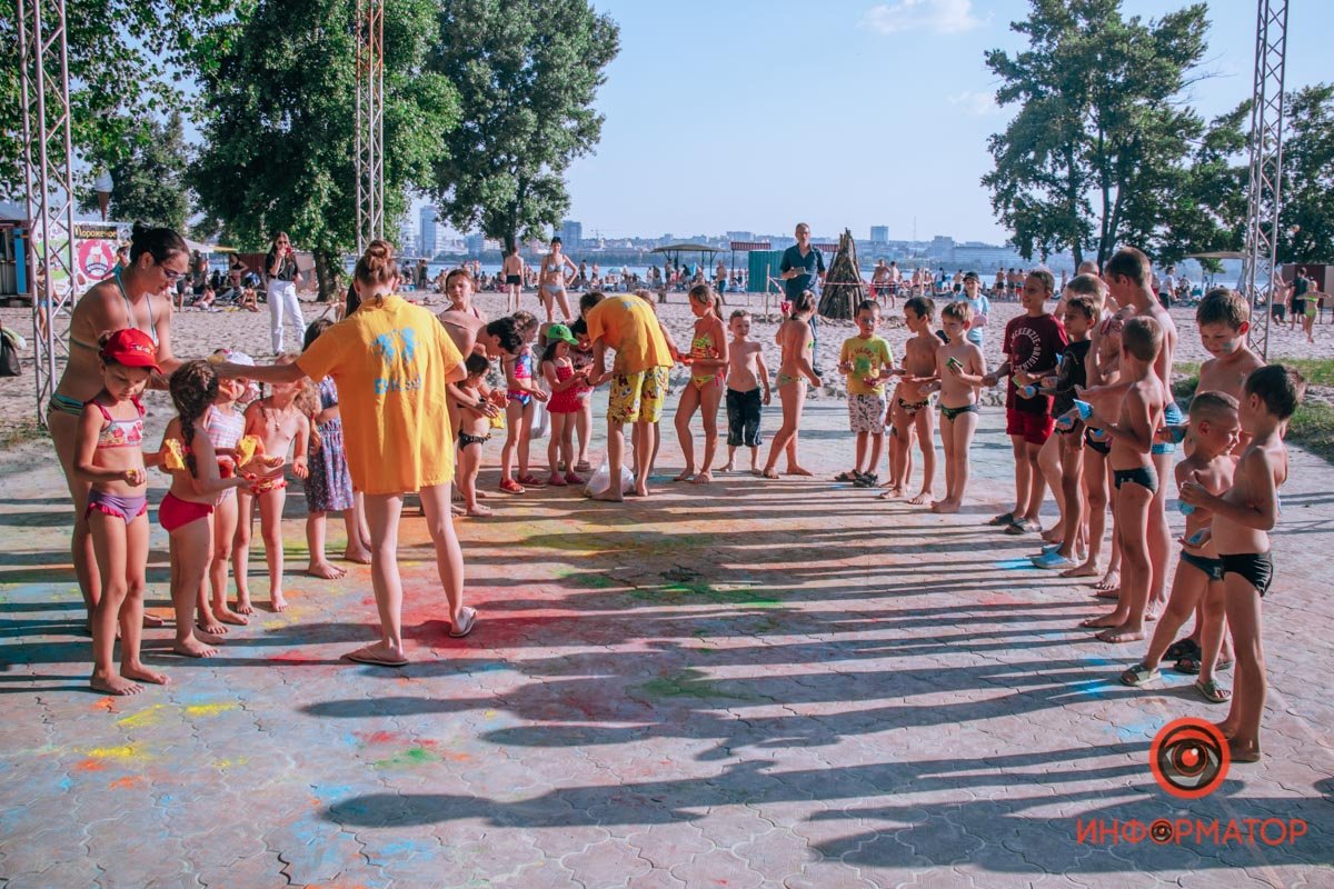 Станьте полукругом Станьте полукругом