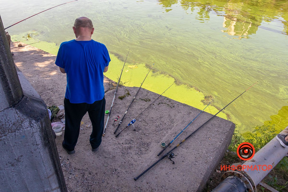 Удочек много, а я один