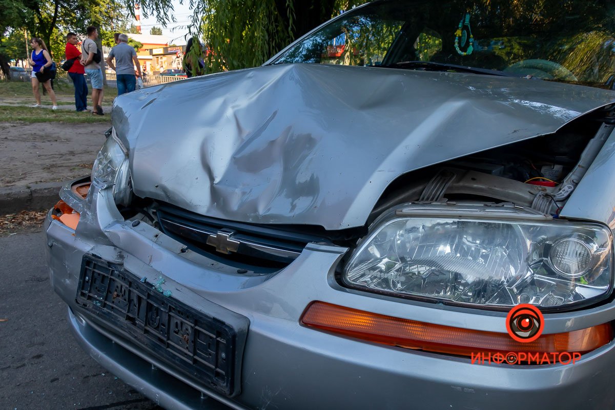 Chevrolet после столкновения Chevrolet после столкновения