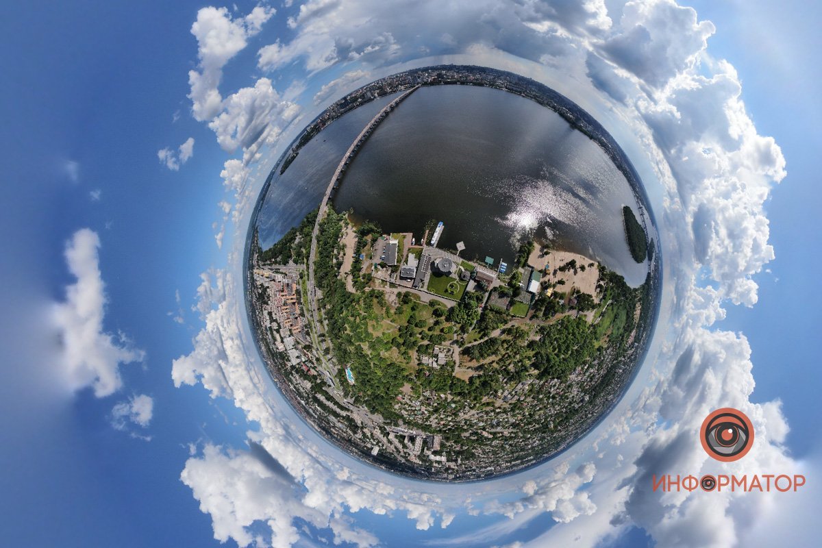 Взгляд влево