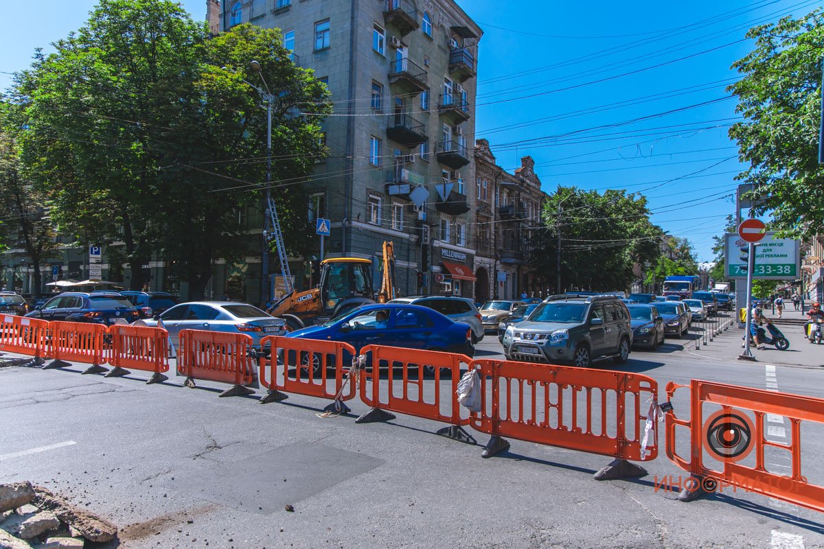 Место работ оградили