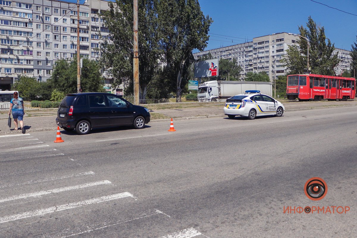 В Днепре на Донецком Шоссе Hyundai сбил мужчину В Днепре на Донецком Шоссе Hyundai сбил мужчину