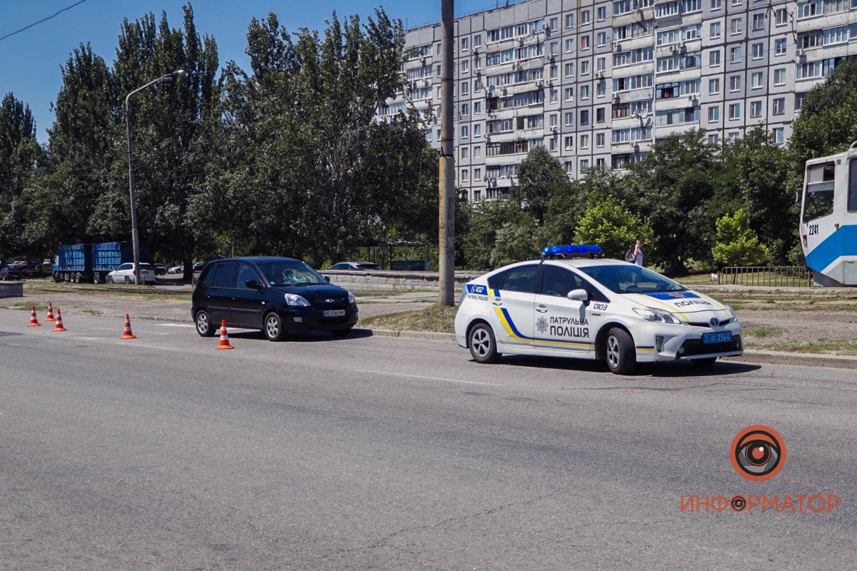 На месте работает полиция На месте работает полиция