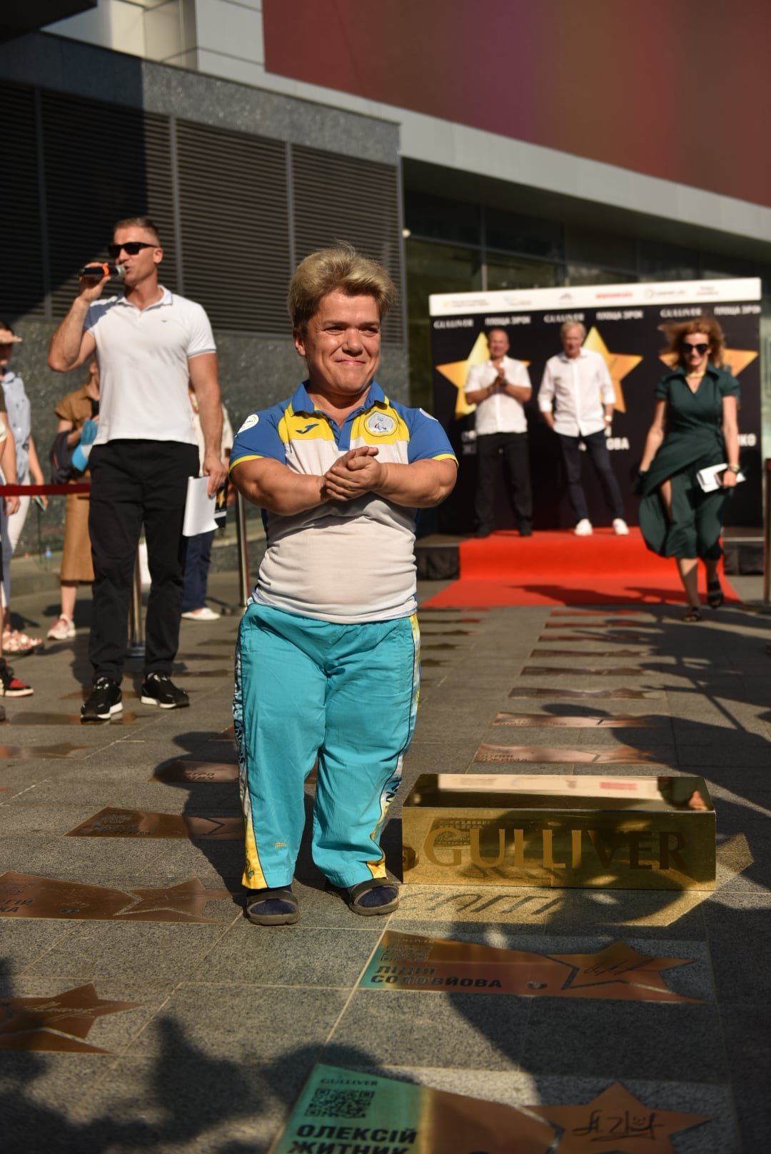 Паралимпийская чемпионка из Днепра получила звезду на украинской "Аллее Славы" 1