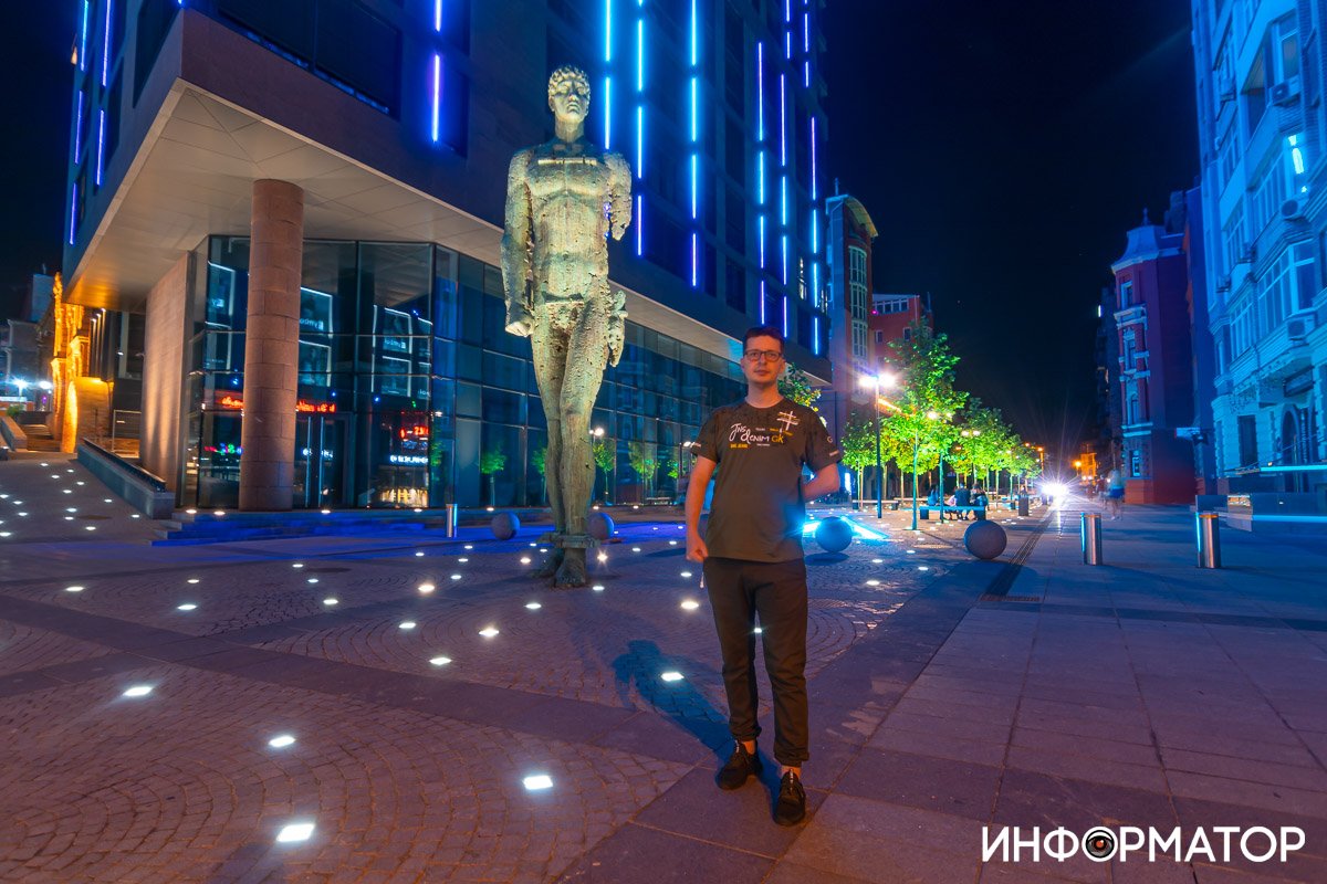 Скульптура в полный рост