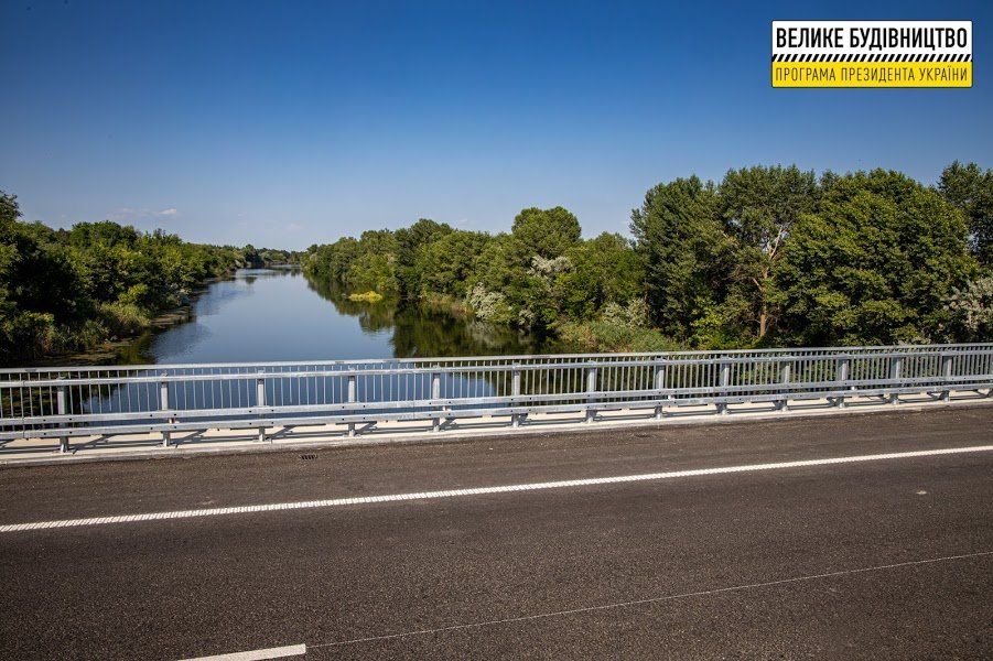 А еще - сводят временные переправы через Орель для проезда строительной техники А еще - сводят временные переправы через Орель для проезда строительной техникиА еще - сводят временные переправы через Орель для проезда строительной техники