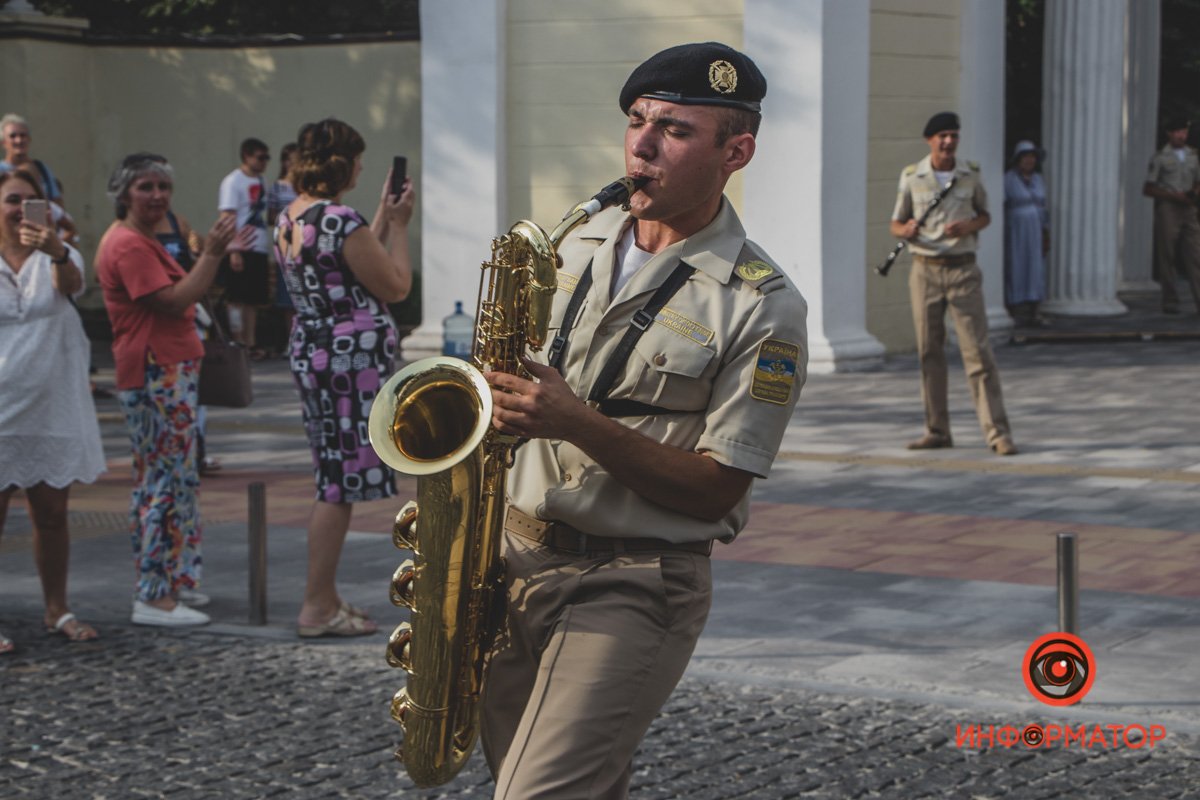 Зажигательно 
