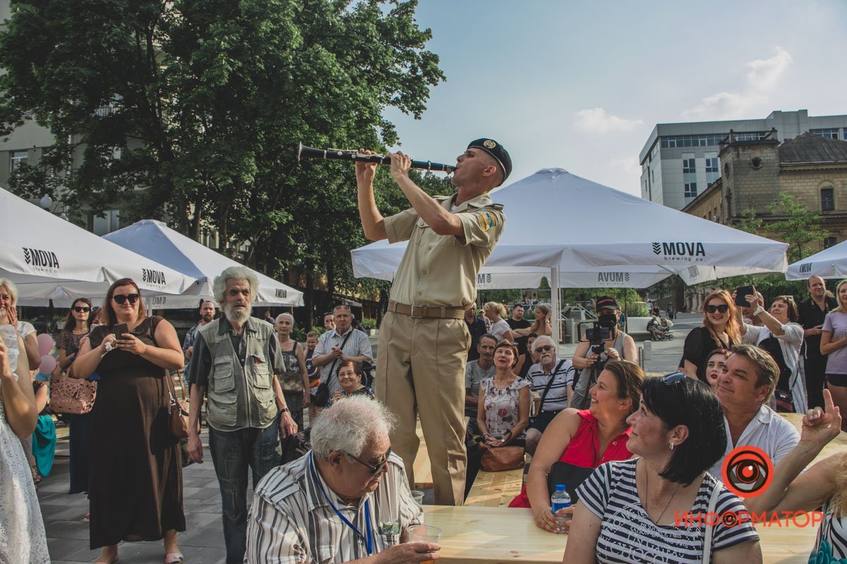 Ближе к людям