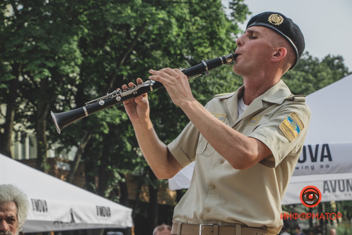 Без музыки никуда