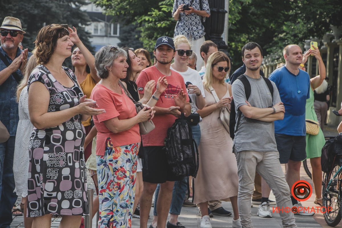 Нас заметили