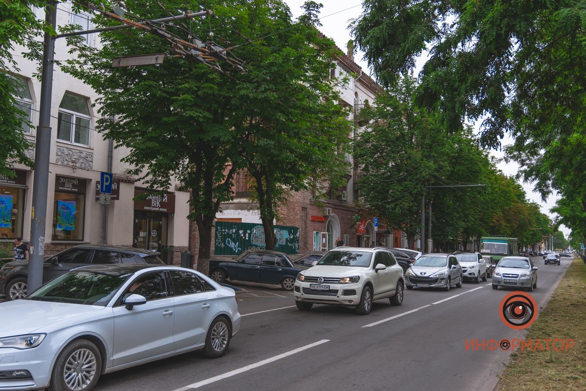 Сейчас это дом №67 по проспекту Дмитрия Яворницкого Сейчас это дом №67 по проспекту Дмитрия Яворницкого