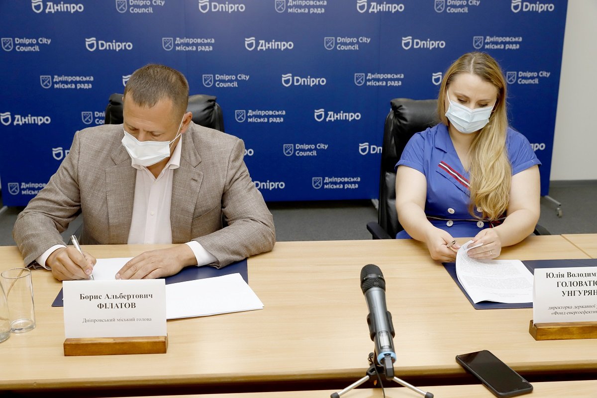 Борис Филатов о развитии инициатив энергоэффективности: «В имеющихся исторических условиях это - единственный путь, которым надо идти» 1