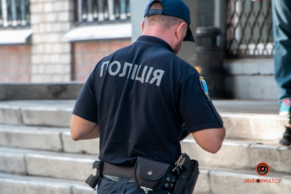 На место прибыли экстренные службы На место прибыли экстренные службы