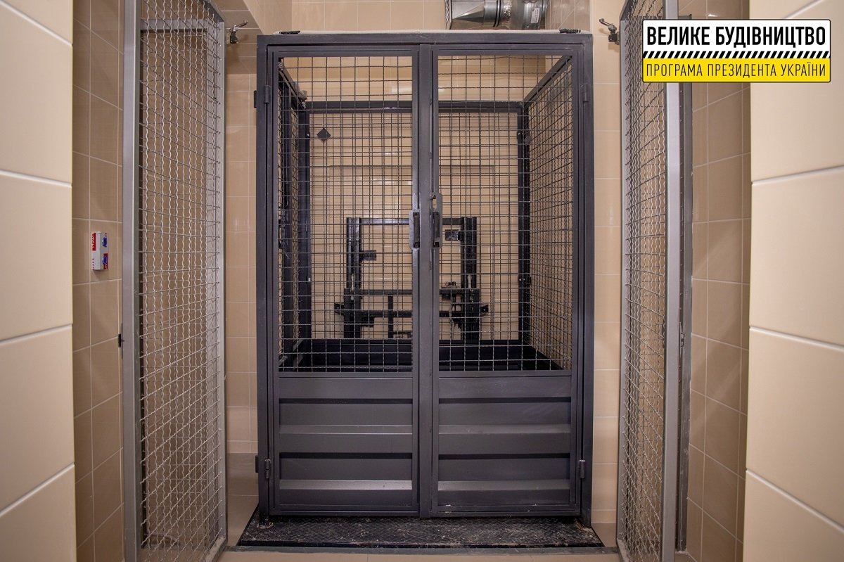 Ученики ставят 12 баллов: завершилась реконструкция старейшей гимназии Днепра 1