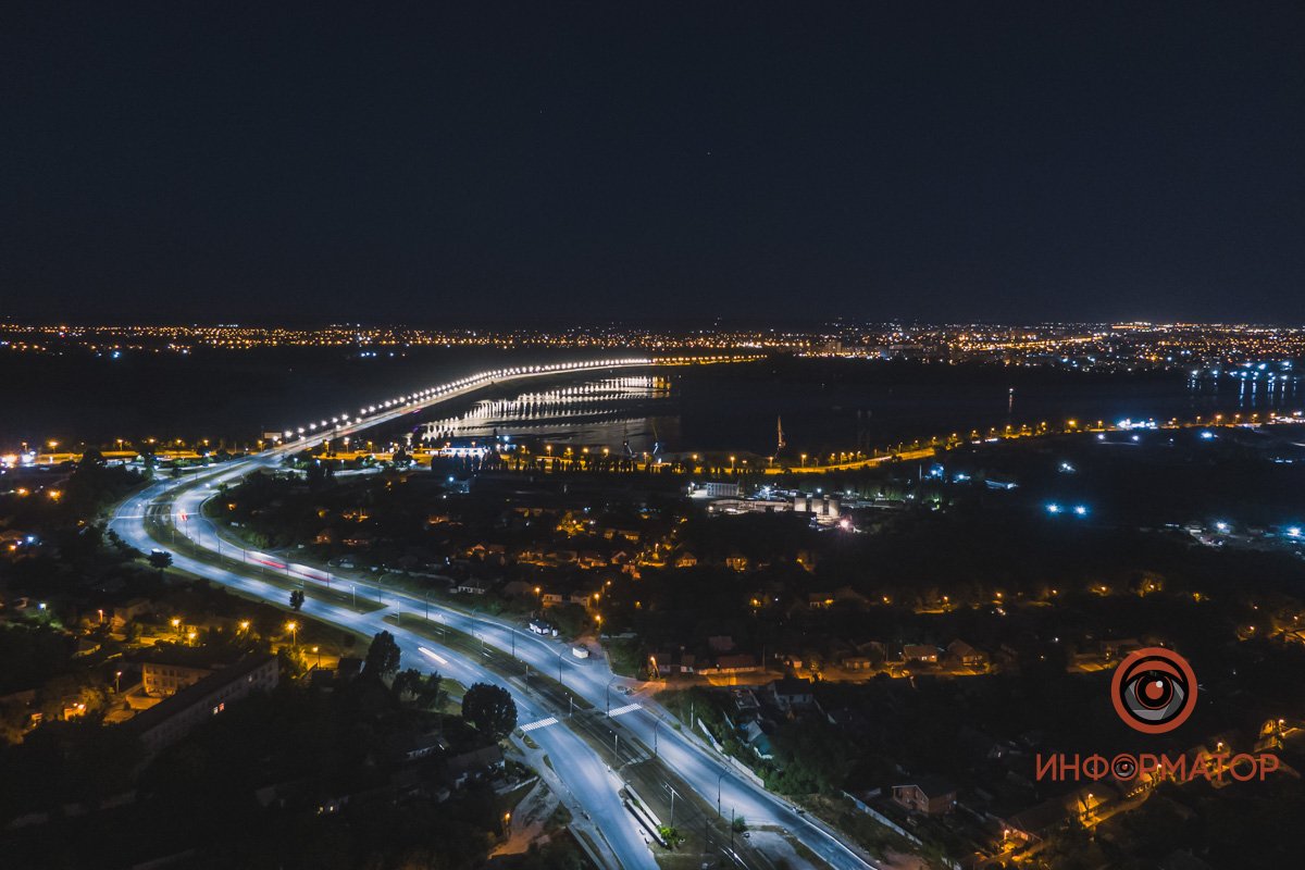 Кайдакский мост в Днепре ночью Кайдакский мост в Днепре ночью