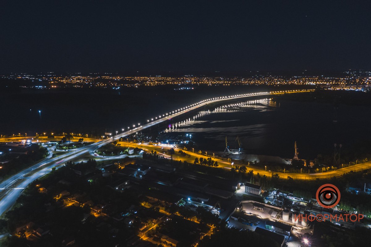 Вид на Левый берег с высоты Вид на Левый берег с высоты