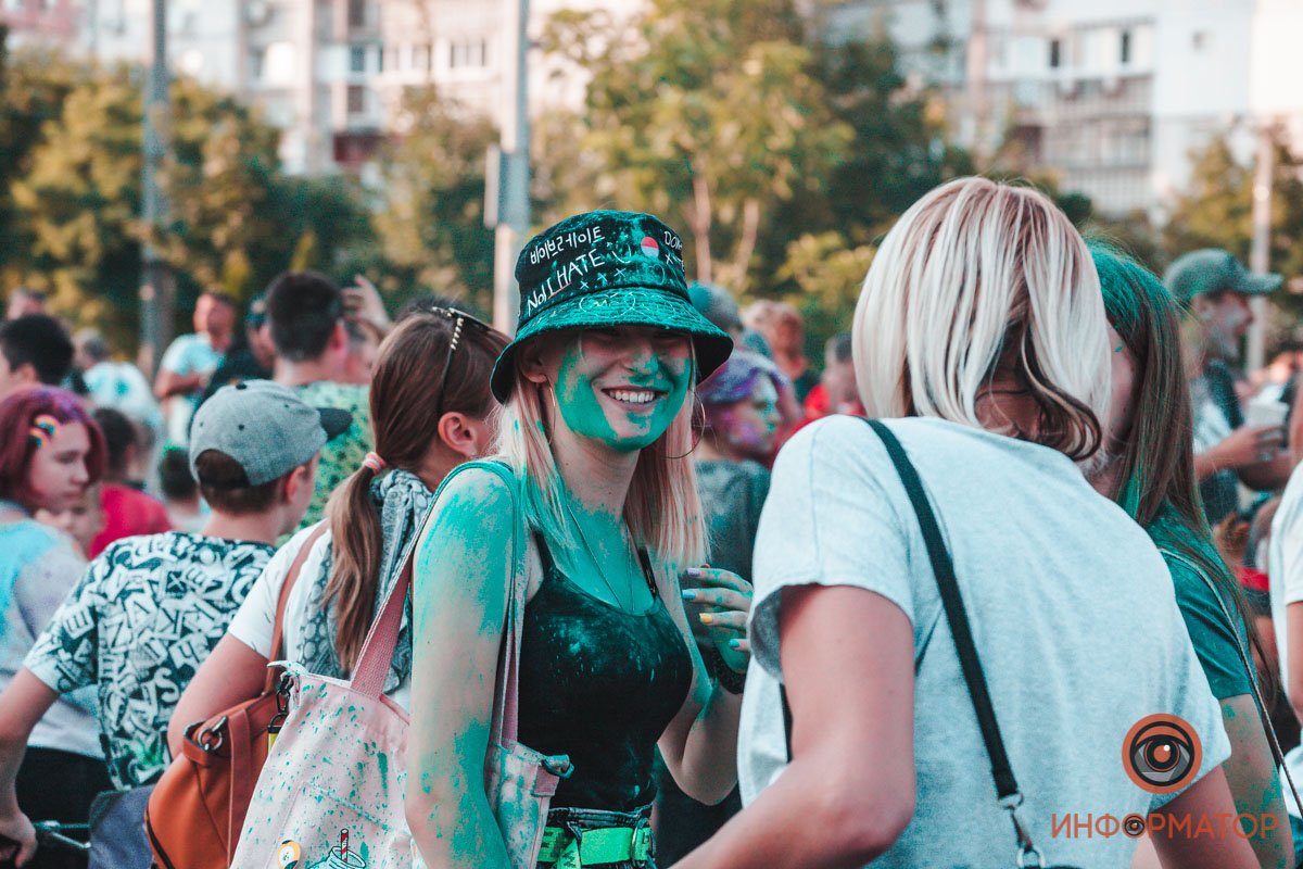 Зеленки много не бывает