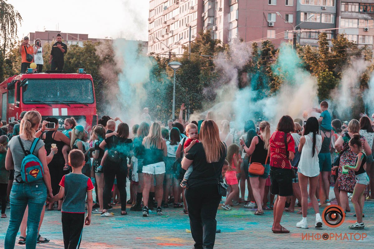 Было много людей