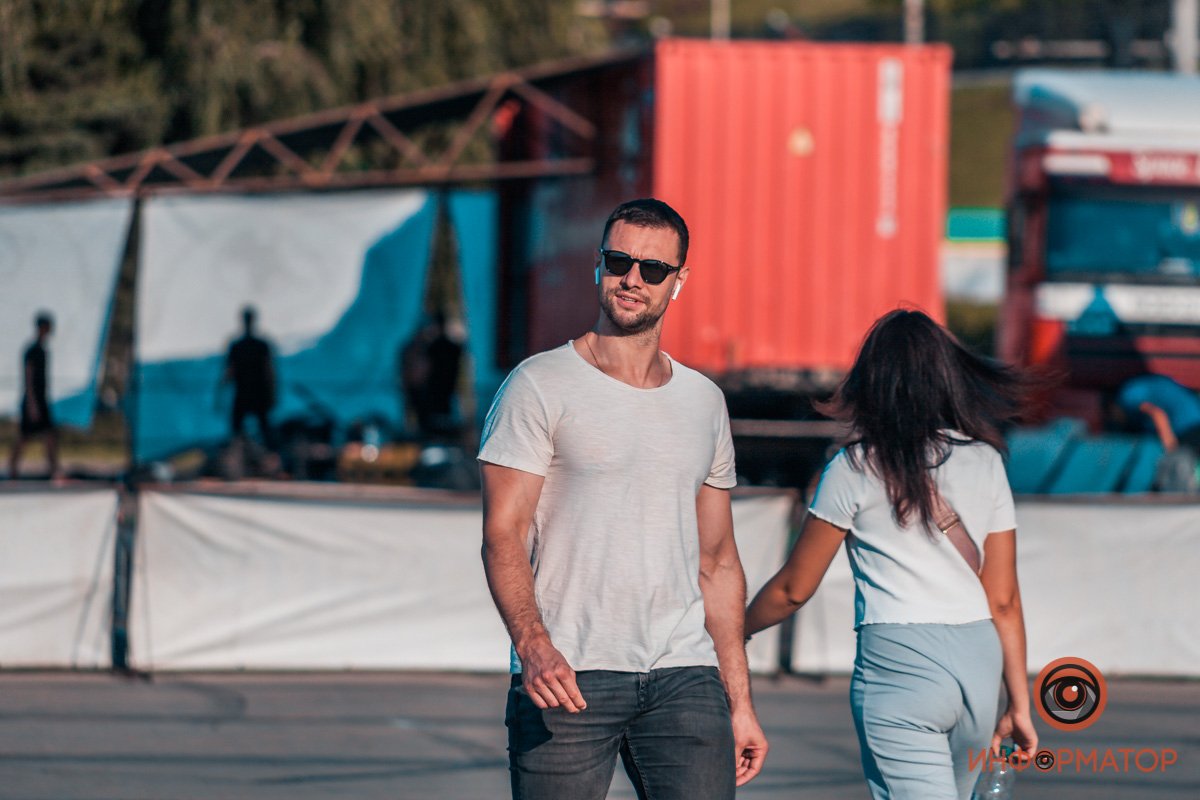 Серьезные люди