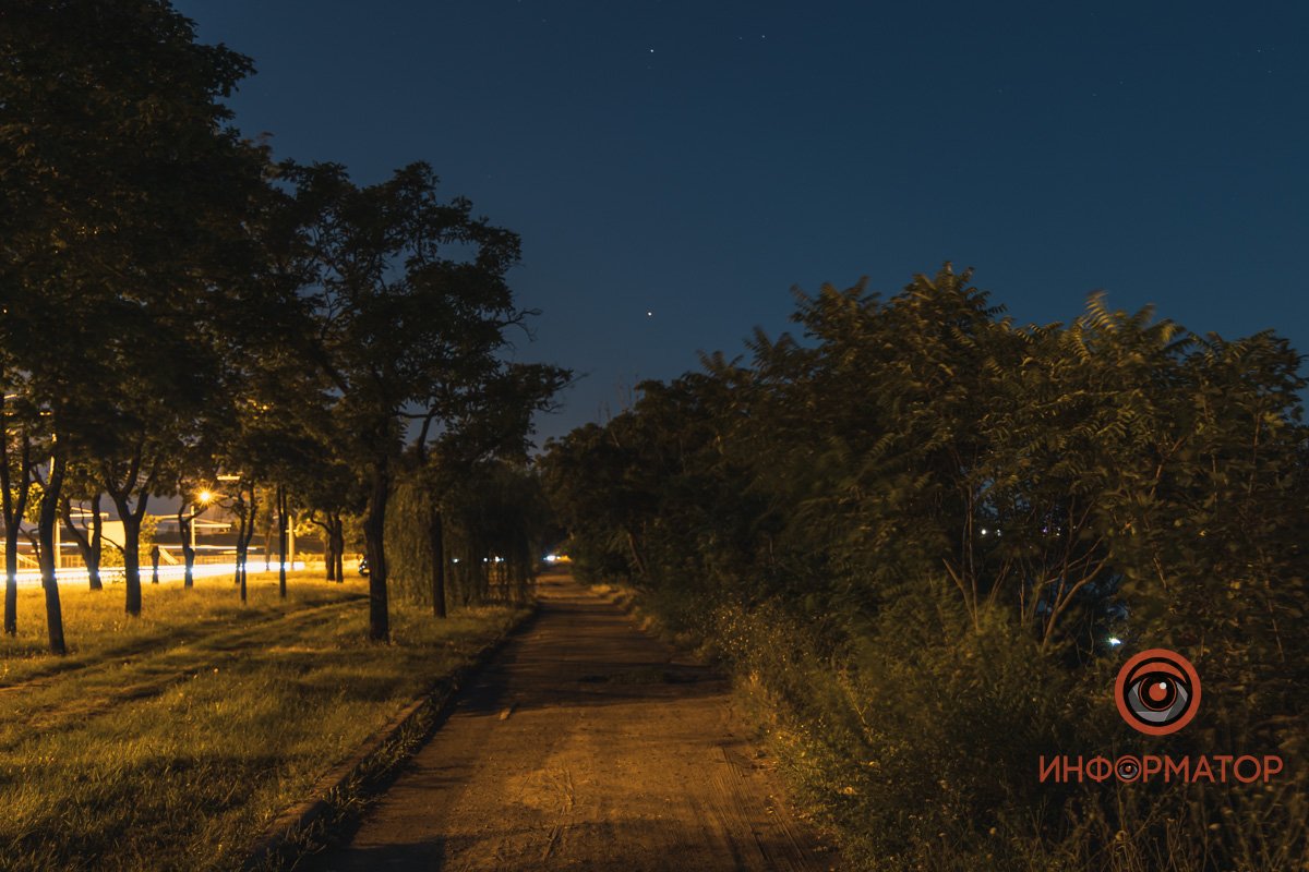 Одному лучше не гулять