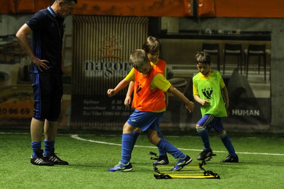 В Днепре футбольная школа "Юниор" открыла набор 2