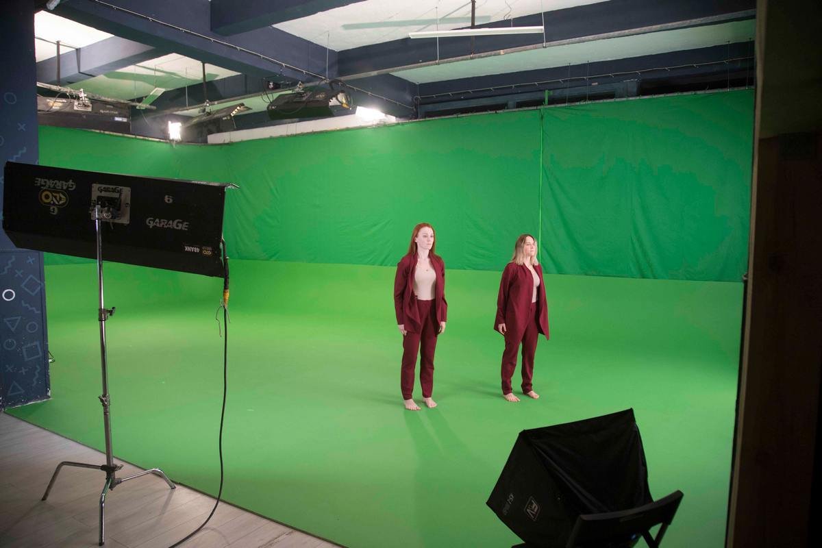 Танцовщицы из Днепра, Ольга Безгинова и Анастасия Кузмичева Танцовщицы из Днепра, Ольга Безгинова и Анастасия Кузмичева