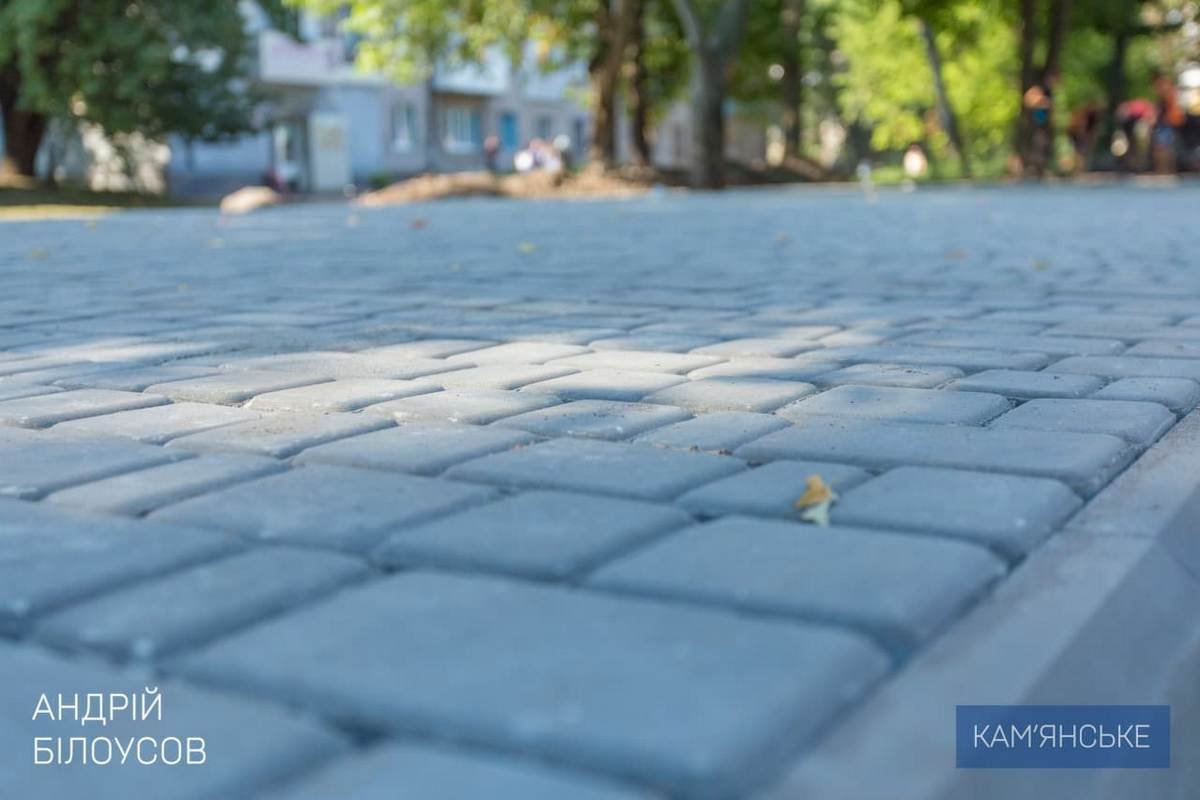 Здесь будет уложена тротуарная плитка, установлено современное освещение Здесь будет уложена тротуарная плитка, установлено современное освещение