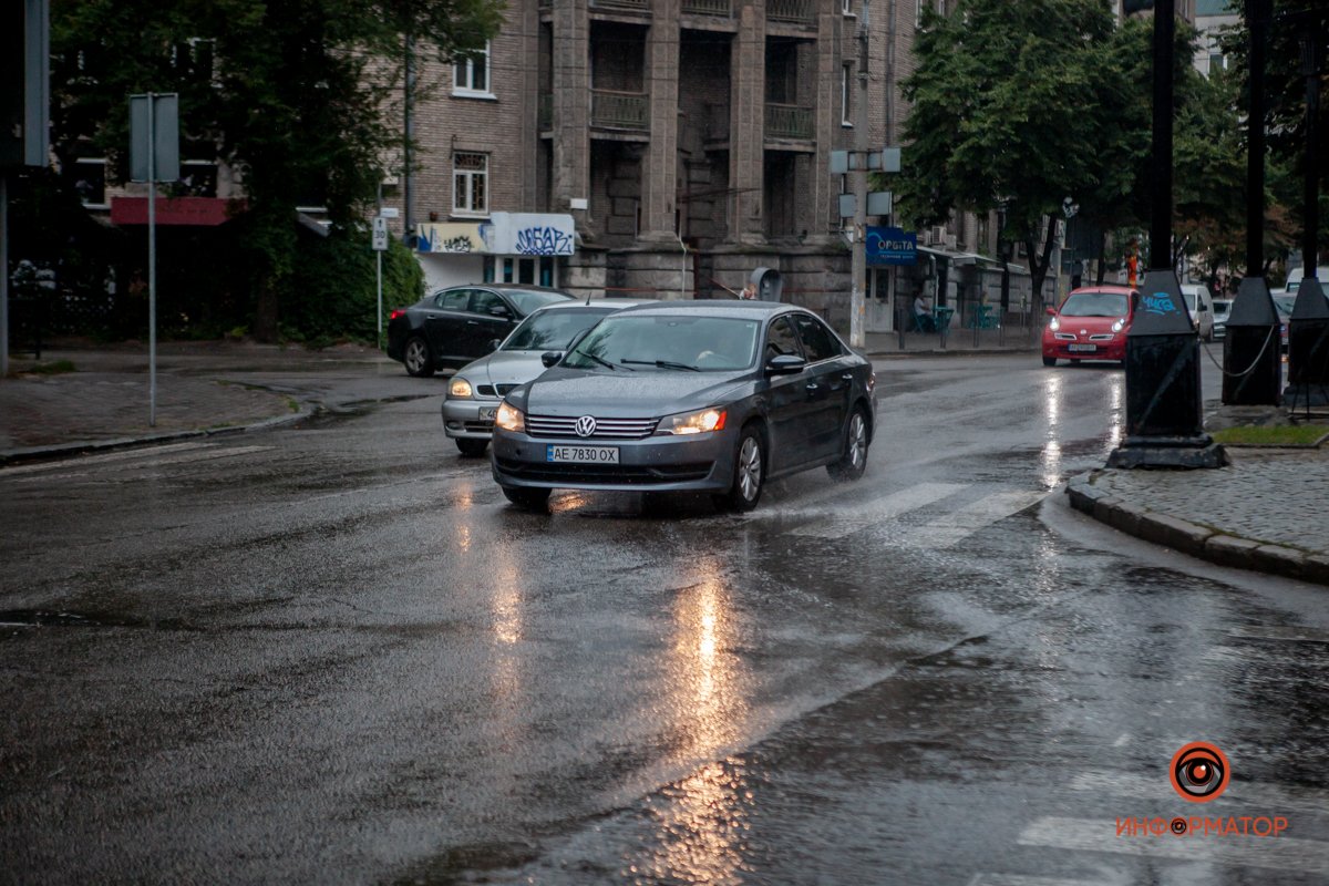 В Днепре прошел долгожданный летний дождь 16